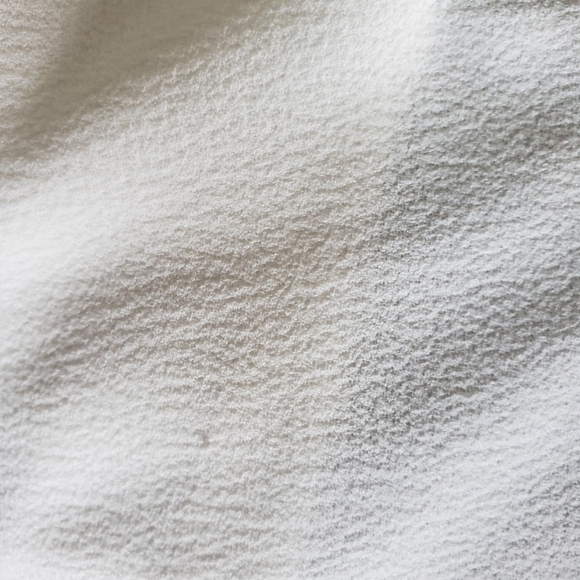 White blouse size large - Picture 3 of 4